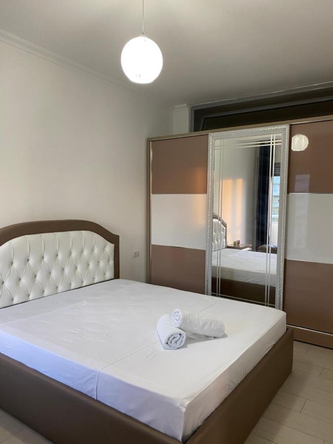 Redona Apartament Vlore Exterior photo